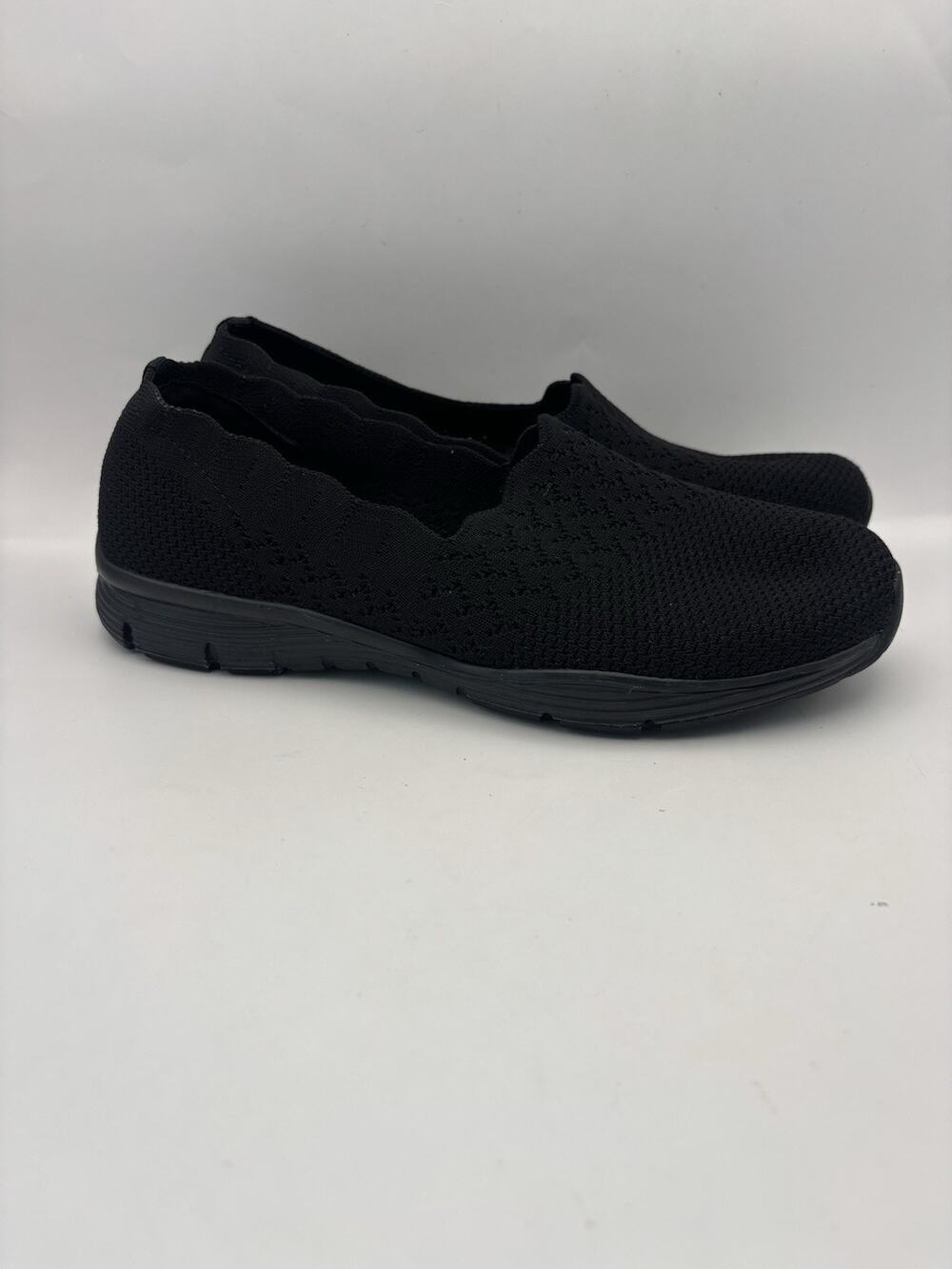 Skechers Seager Stat Black Slip On Walking Shoes Women Size 8